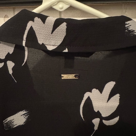 🤑🤑ARMANI EXCHANGE WOMENS M🤑🤑 - Picture 3 of 8